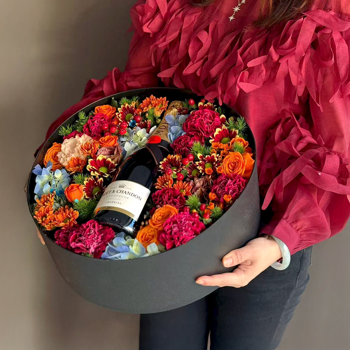 Moët & Assorted Flower Box