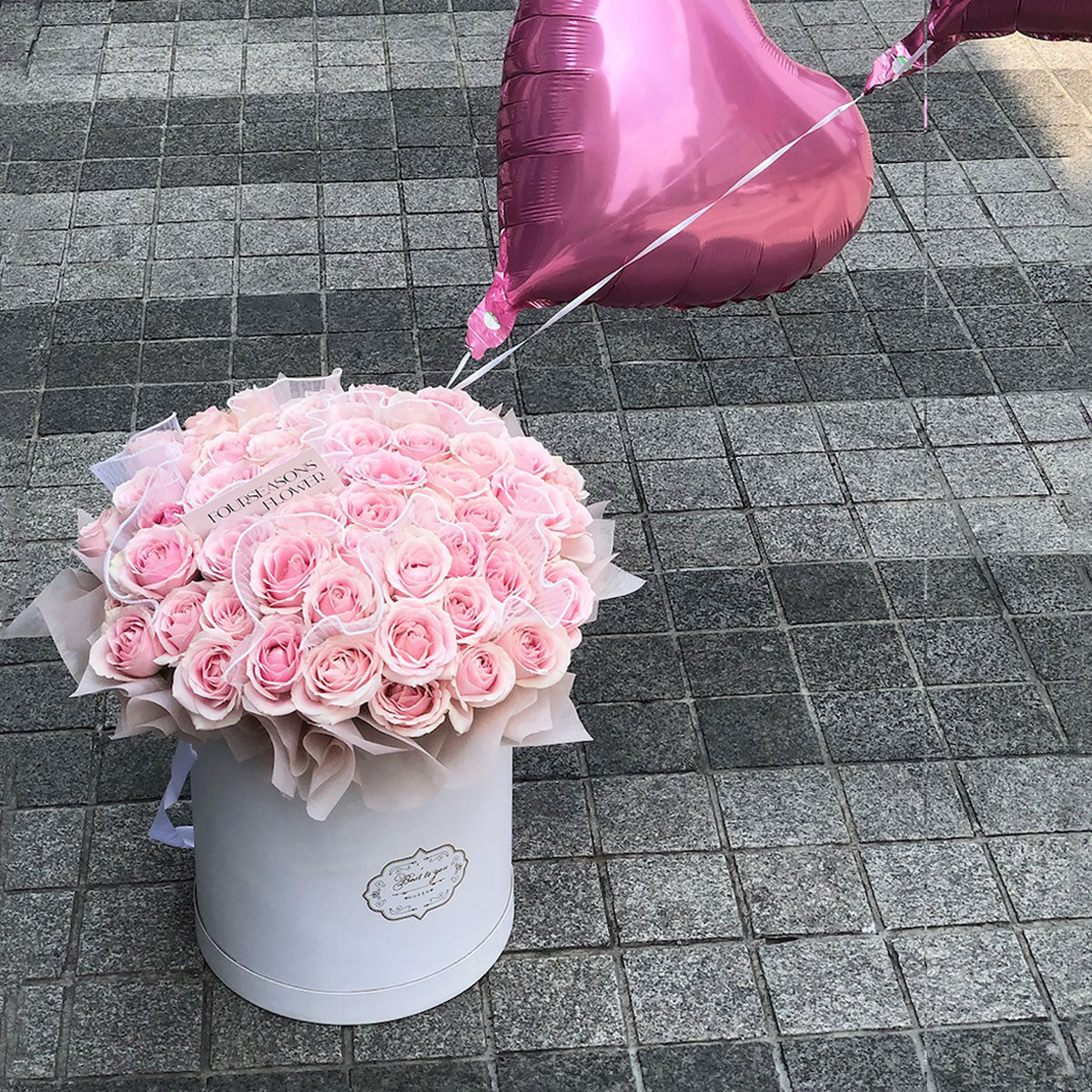 Signature Pink Rose Box Bouquet