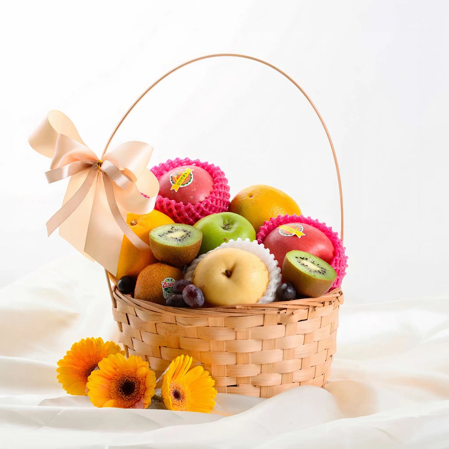 Fresh Fruit Basket