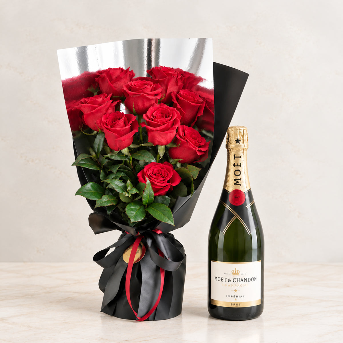 Roses & Champagne Gift Set